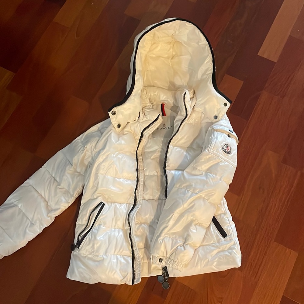 Moncler girls white hooded down jacket size 8